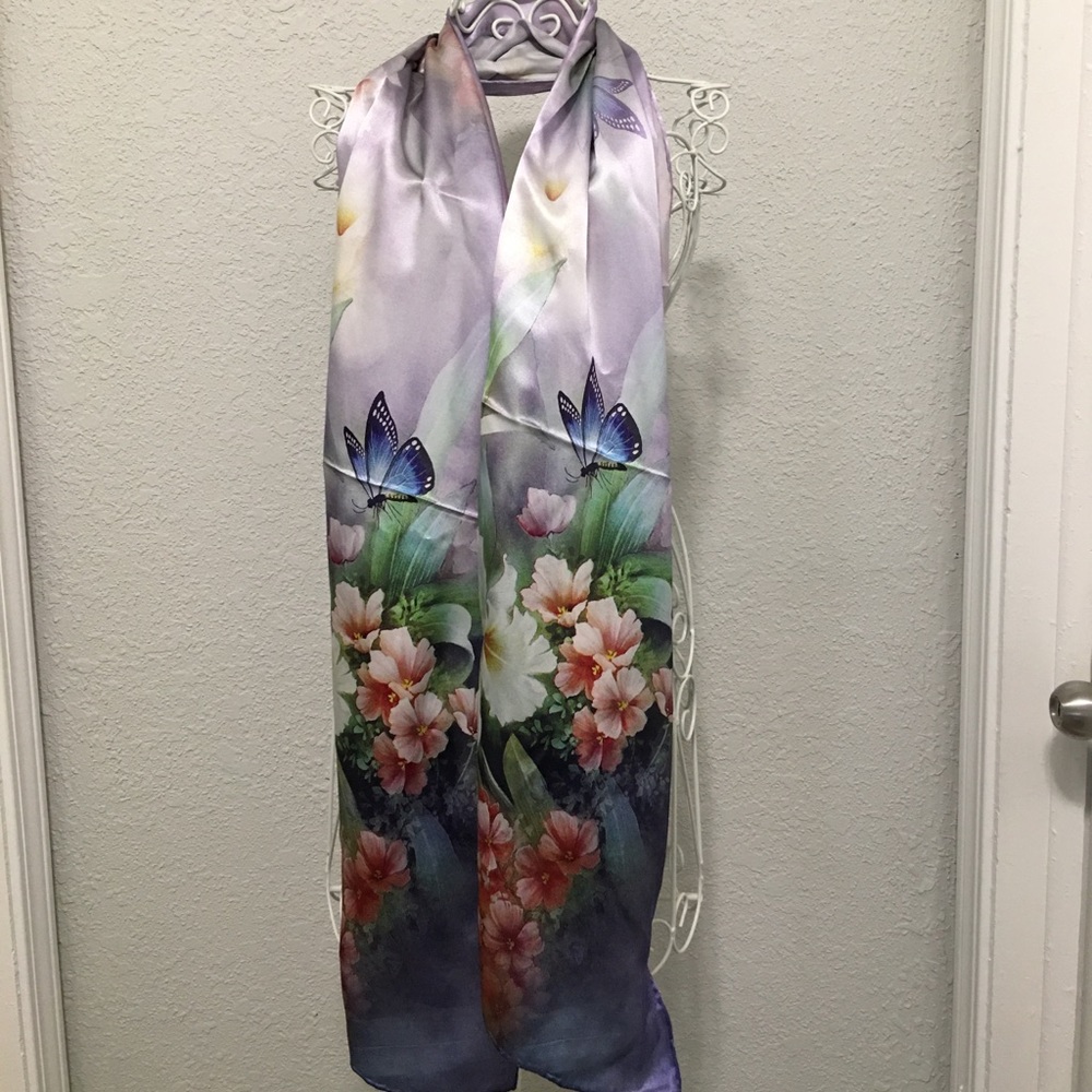 ❌🛑SOLD🛑❌ Vintage 100% Silk Boshine Scarf 💜